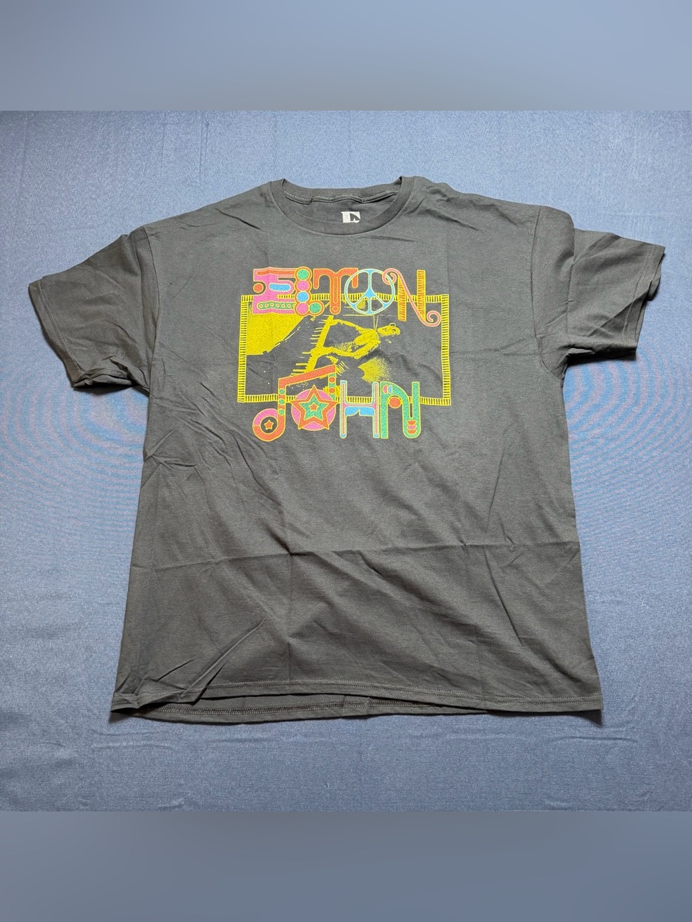 Elton John Psycho-Pop Piano Graphic Cotton T-Shirt XLarge NWOT